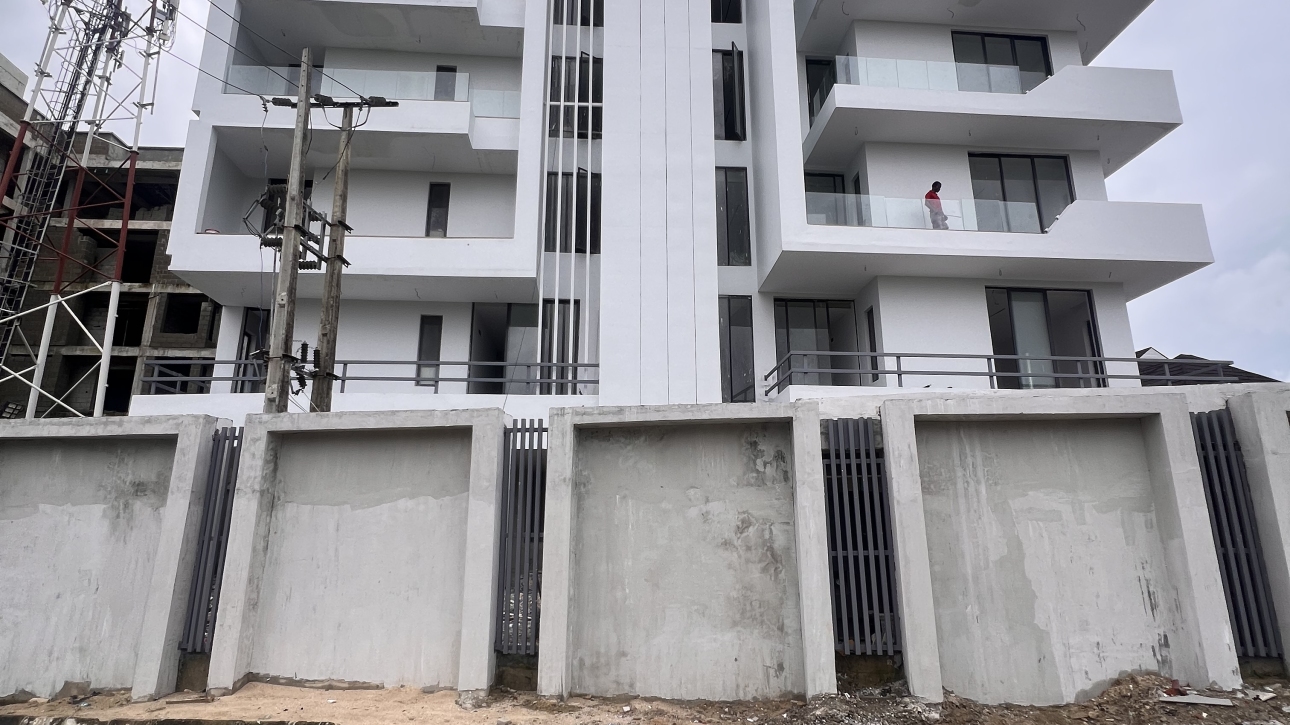 LUXURY 2 BEDROOM APARTMENT